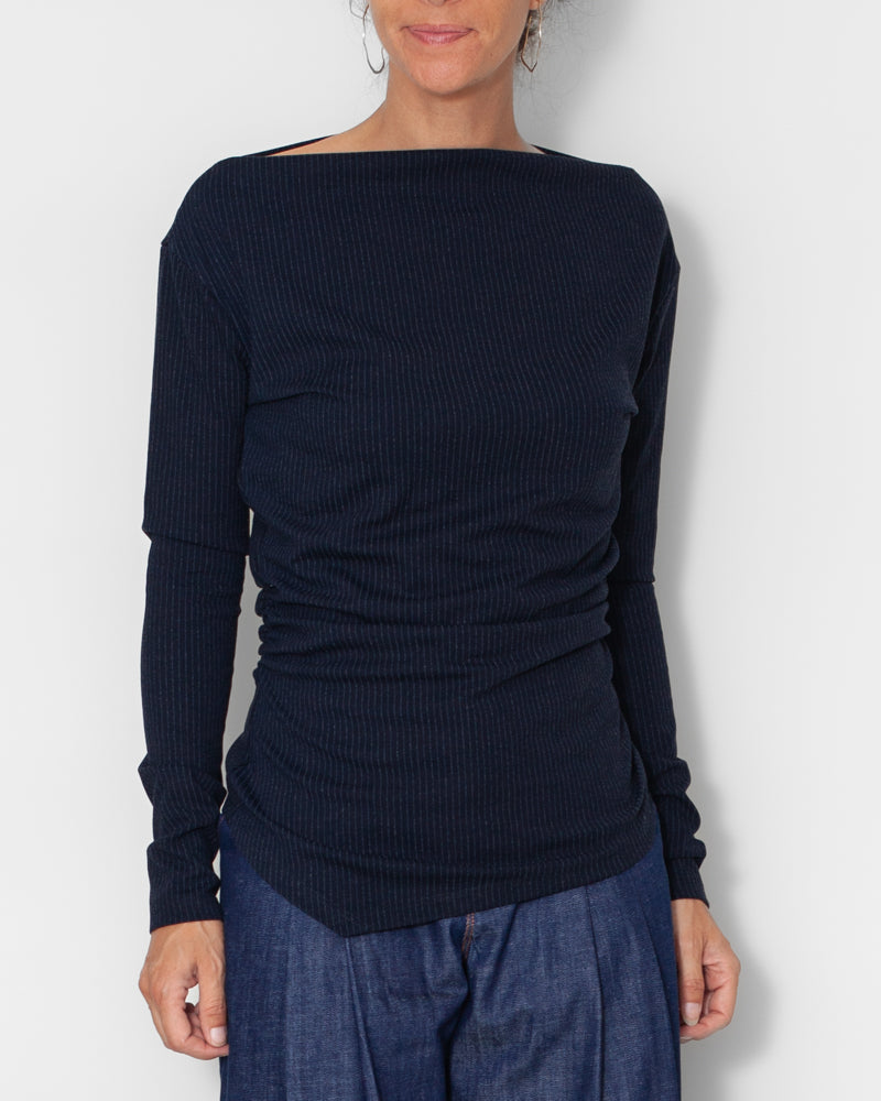 Sweat Emma rayé noir en coton bio GOTS, conçu et fabriqué en France par Atelier Tiket, vêtement éthique en matières naturelles.