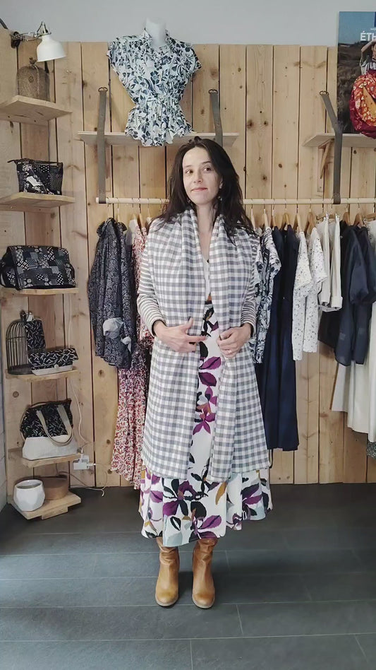 Maxi Echarpe double gaze carreaux bleus - DERNIERES CHANCES