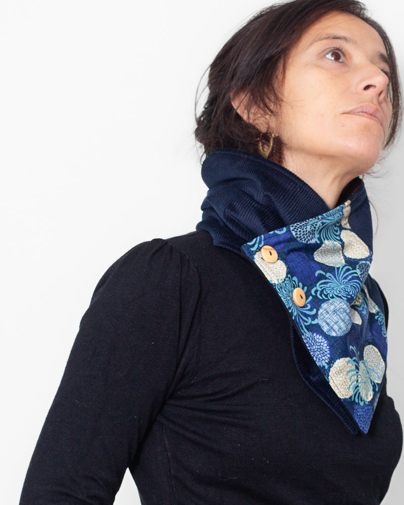 CHECHE pivoines marine