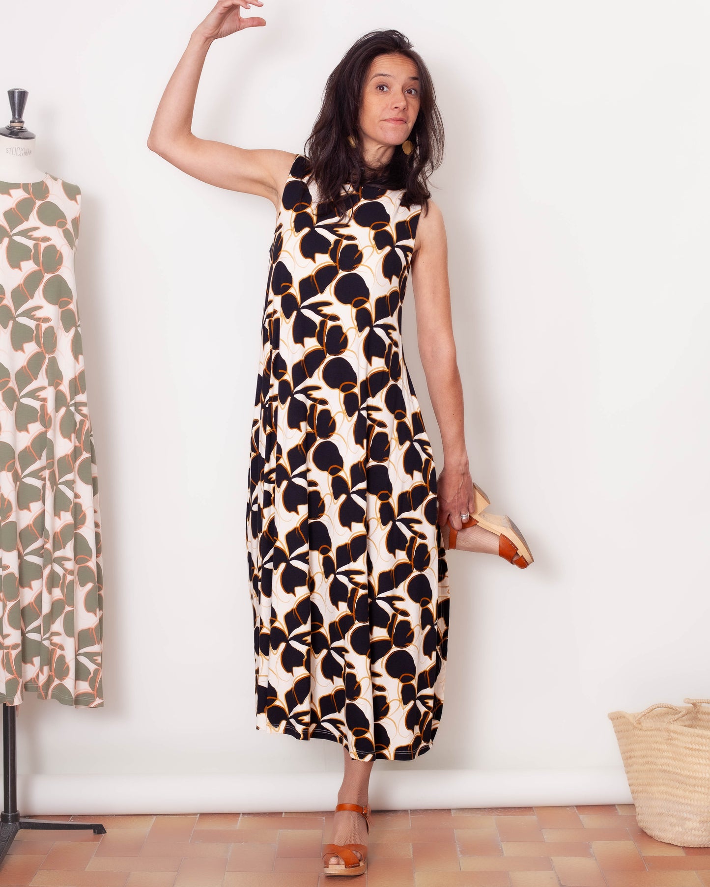 Robe Macha fleurs noires